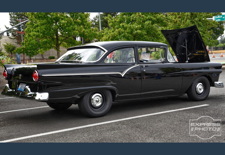 1957 Ford Custom Moonshine Runner